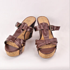Guess Women Shoes Size 8.5 !